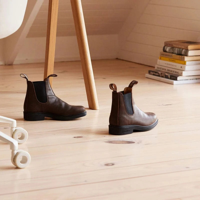 blundstone dress antique brown