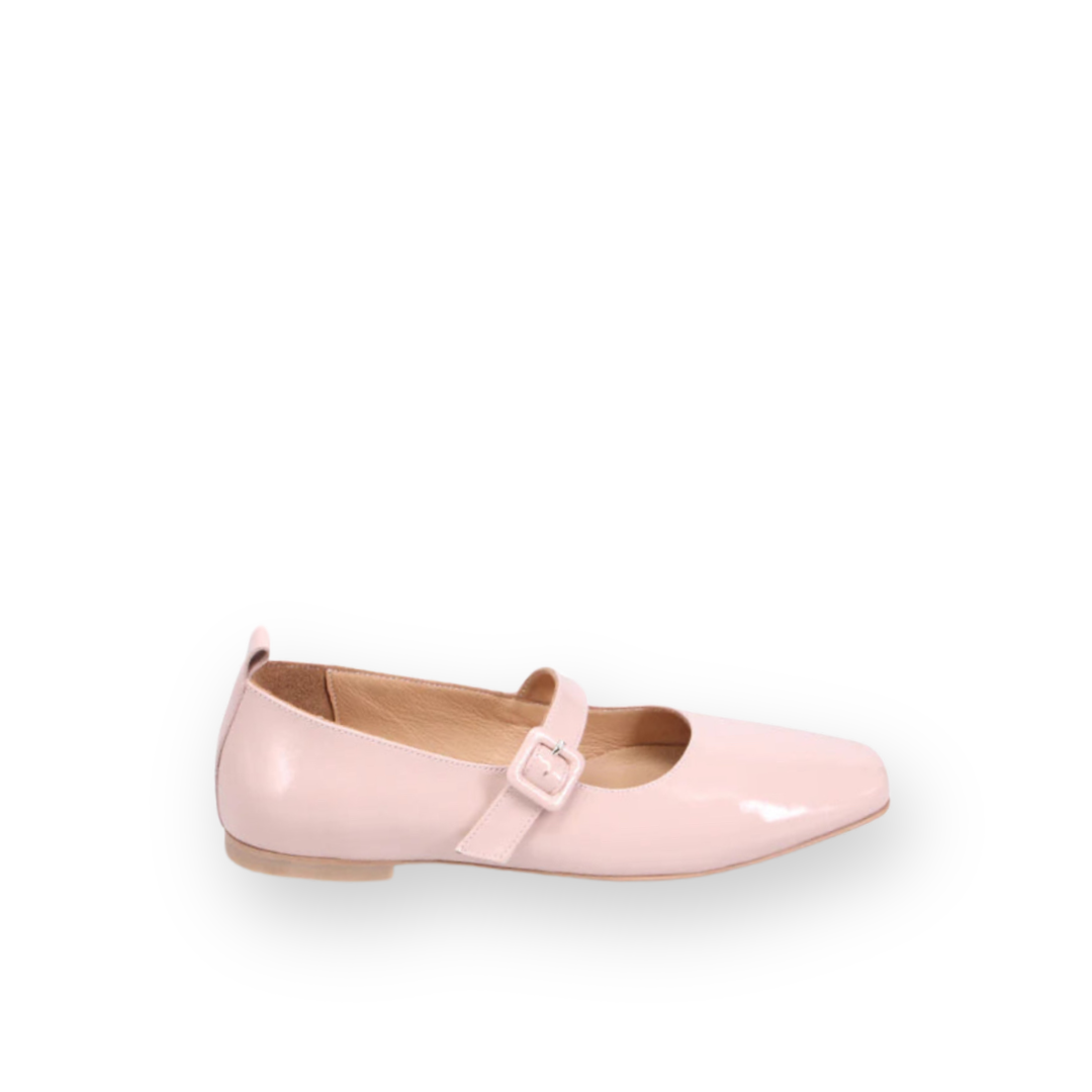 BUENO - ELIANA MARY-JANE FLAT IN PALE PINK PATENT LEATHER