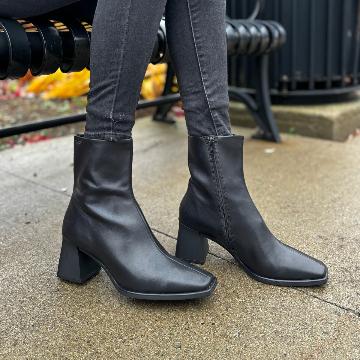 VAGABOND SHOEMAKERS HEDDA BOOTIE IN BLACK LEATHER – the Urban