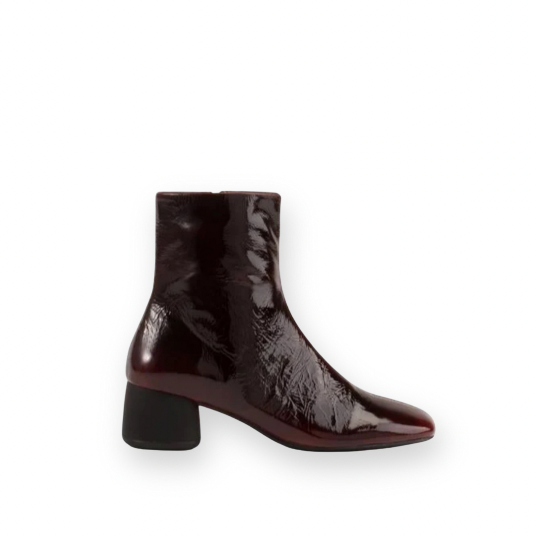 VAGABOND SHOEMAKERS - LIVIA BOOT IN DARK RED PATENT LEATHER
