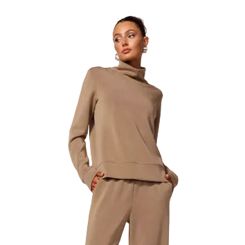 MPG SPORT - DREAMWEAVE MOCK NECK SWEATSHIRT IN CARIBOU