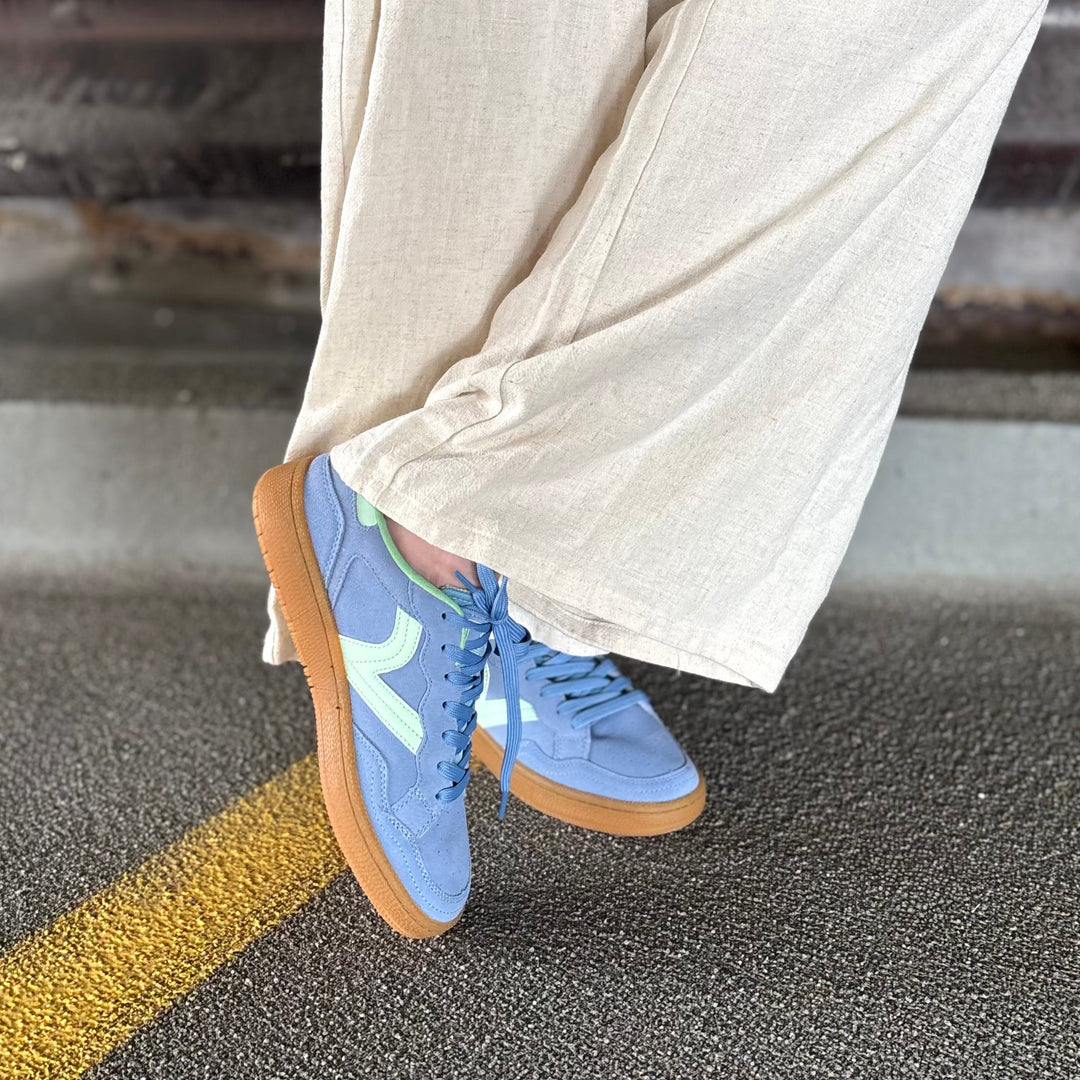 VICTORIA - SMASH SNEAKER 8806116 IN CELESTE SUEDE
