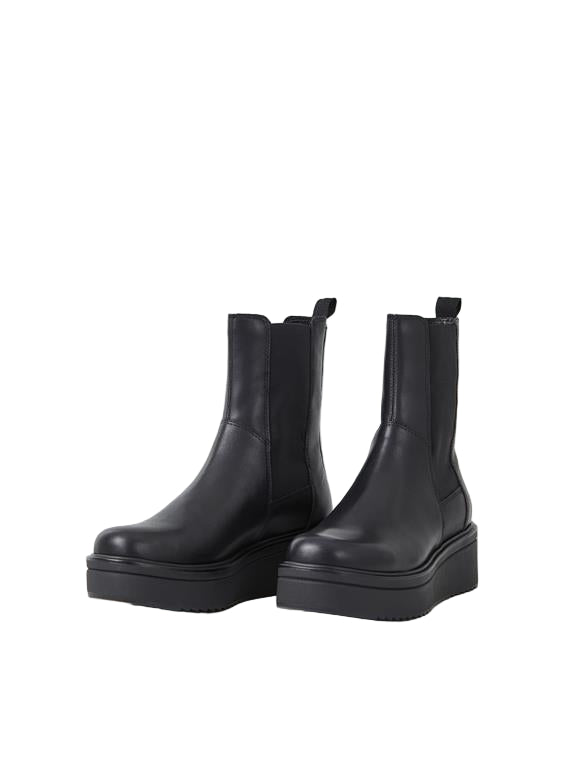 VAGABOND SHOEMAKERS - TARA BOOT IN BLACK LEATHER
