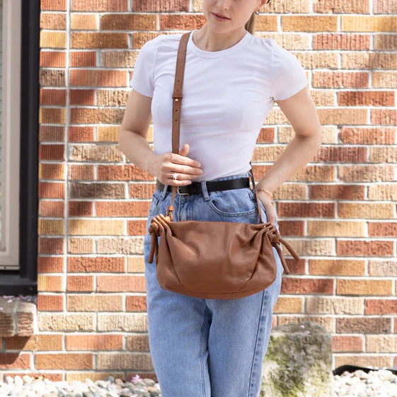 RISA - ARIA CROSSBODY BAG IN TAN LEATHER