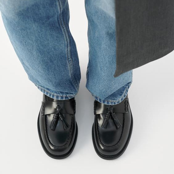 VAGABOND SHOEMAKERS - LINN LOAFER IN BLACK LEATHER
