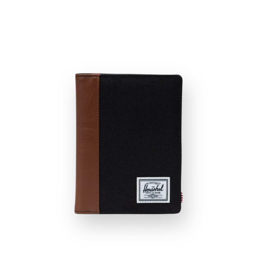 HERSCHEL - RAYNOR PASSPORT HOLDER IN BLACK/TAN