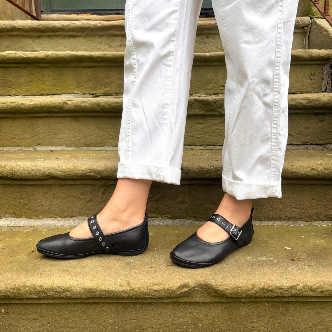 CAMPER - RIGHT MARY-JANE FLAT K201962-001 IN BLACK LEATHER