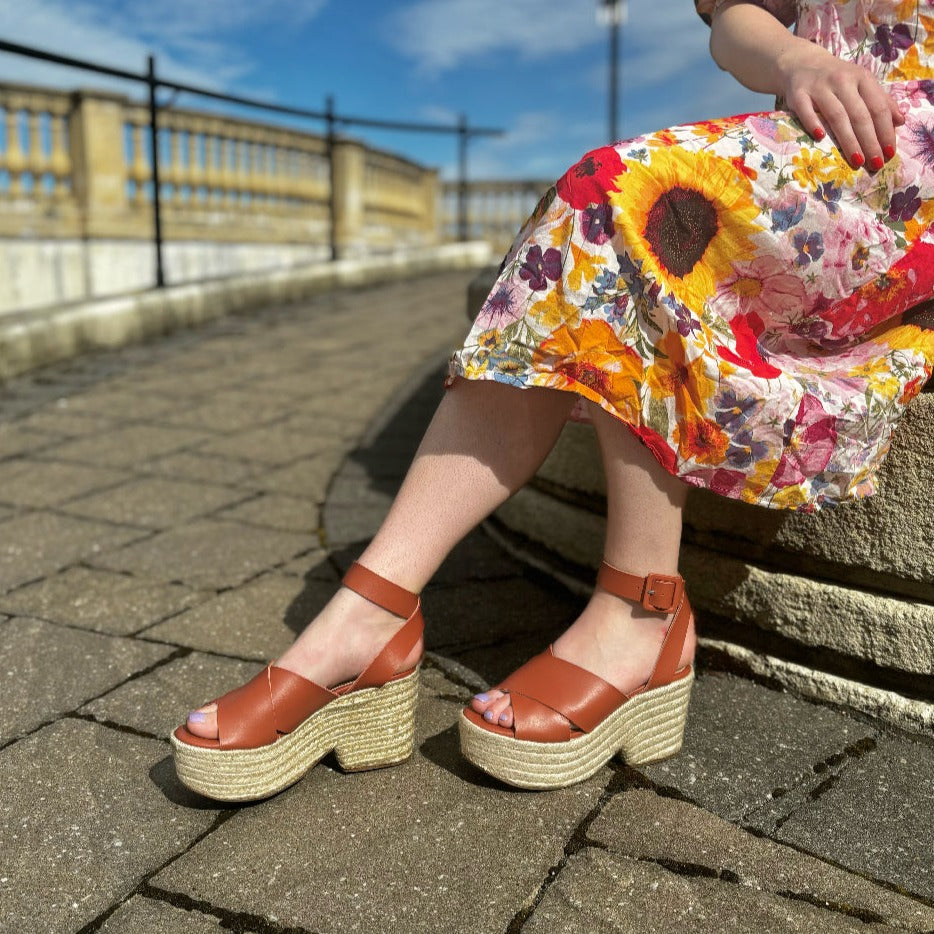 ALOHAS - LYLA PLATFORM WEDGE SANDAL IN TAN LEATHER