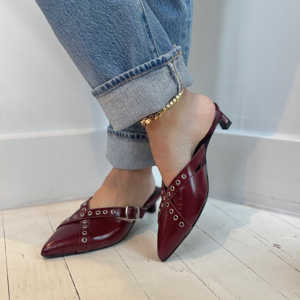 ALOHAS - ZYRA HEELED MULE IN BURGUNDY PATENT LEATHER