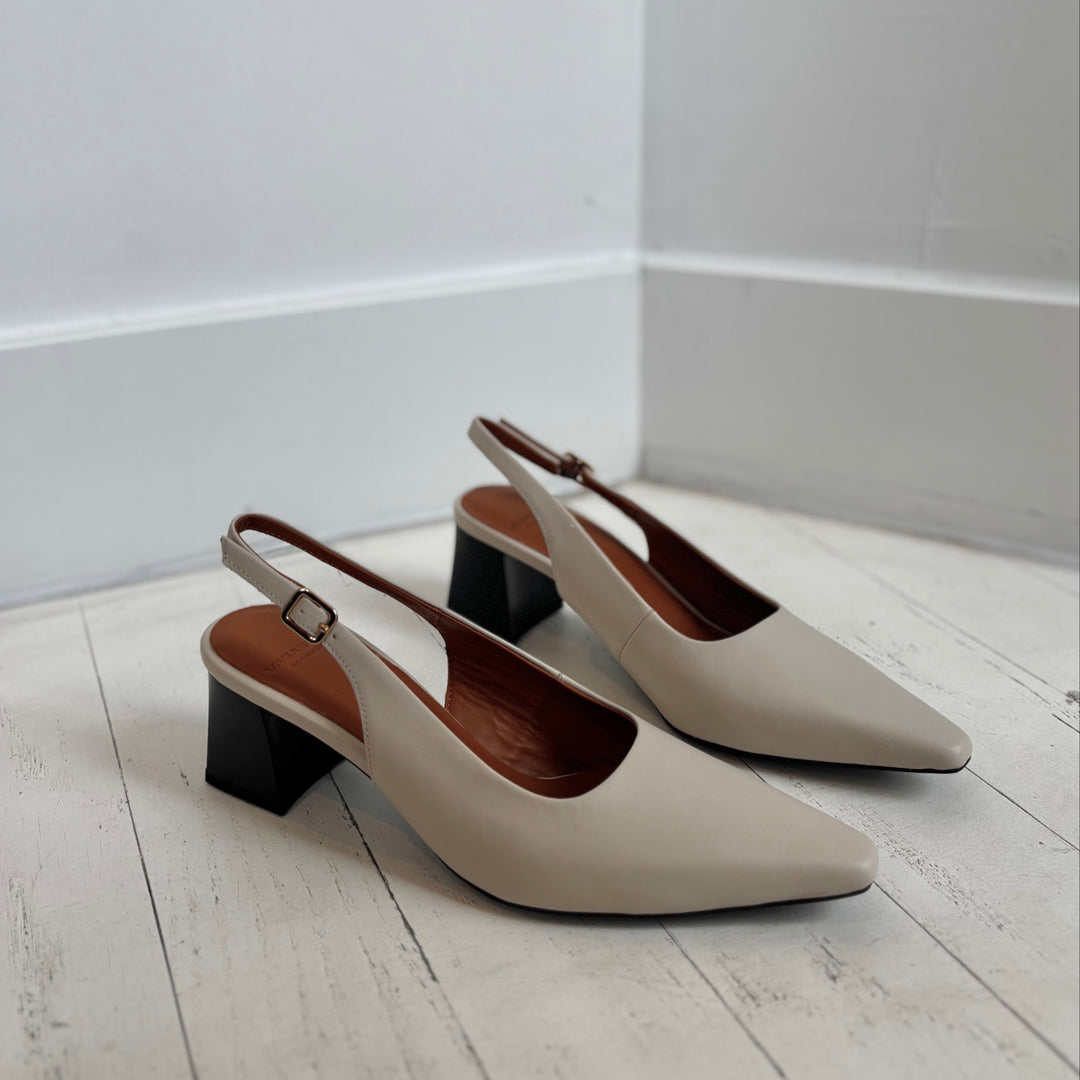 VAGABOND SHOEMAKERS - ALTEA SLINGBACK PUMP IN OFF WHITE LEATHER