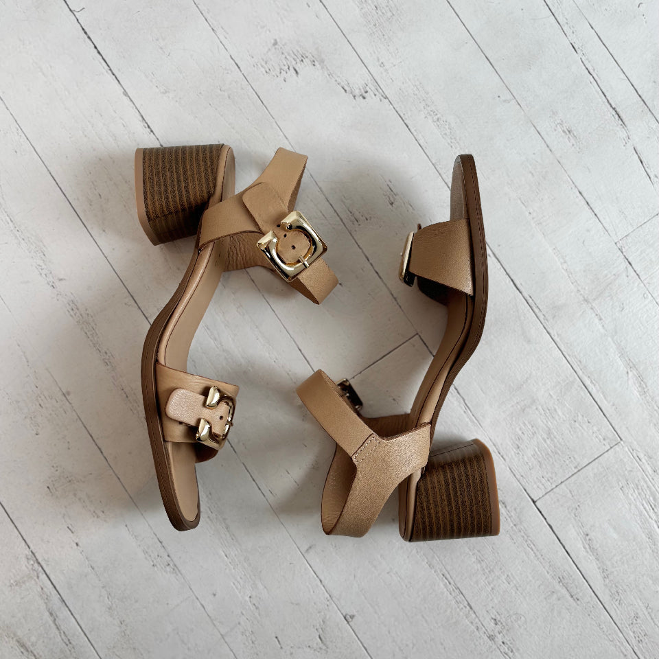 ATELIERS - DINA HEELED SANDAL IN BEIGE LEATHER