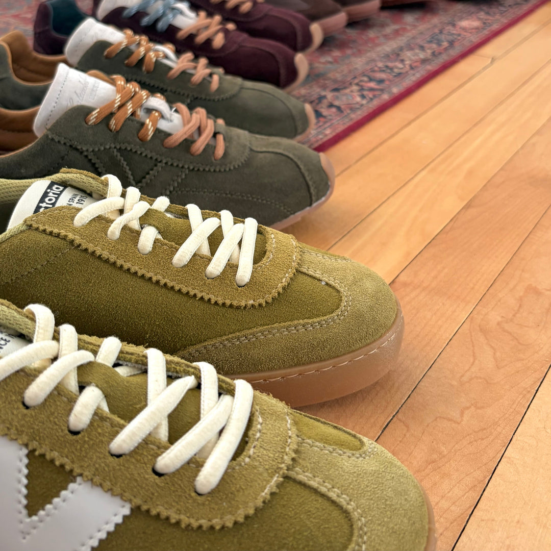 VICTORIA - BERLIN 3.0 SNEAKER 1126218 IN OLIVA SUEDE
