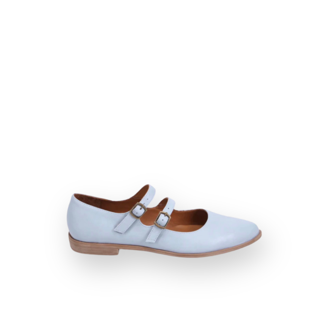 BUENO - BESS MARY-JANE FLAT IN POWDER BLUE LEATHER