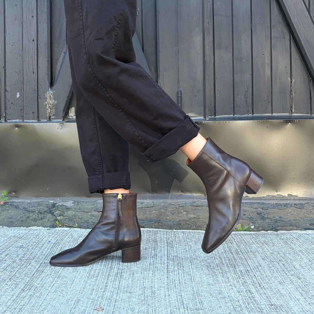 ANGEL ALARCON - GRETEL BOOT 26549-276R IN CHOCOLATE BROWN LEATHER