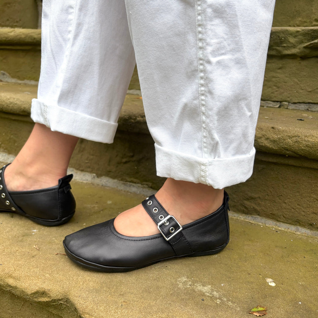 CAMPER - RIGHT MARY-JANE FLAT K201962-001 IN BLACK LEATHER