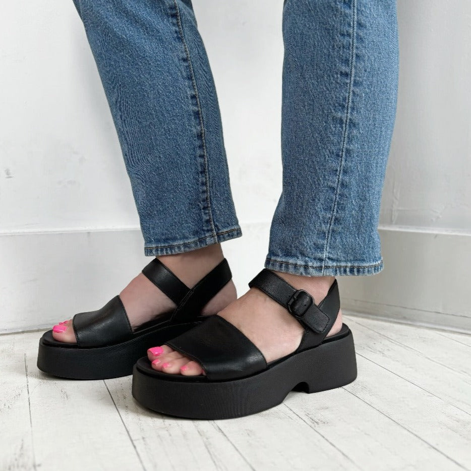 CAMPER - TASHA SANDAL K201659-001 IN BLACK LEATHER