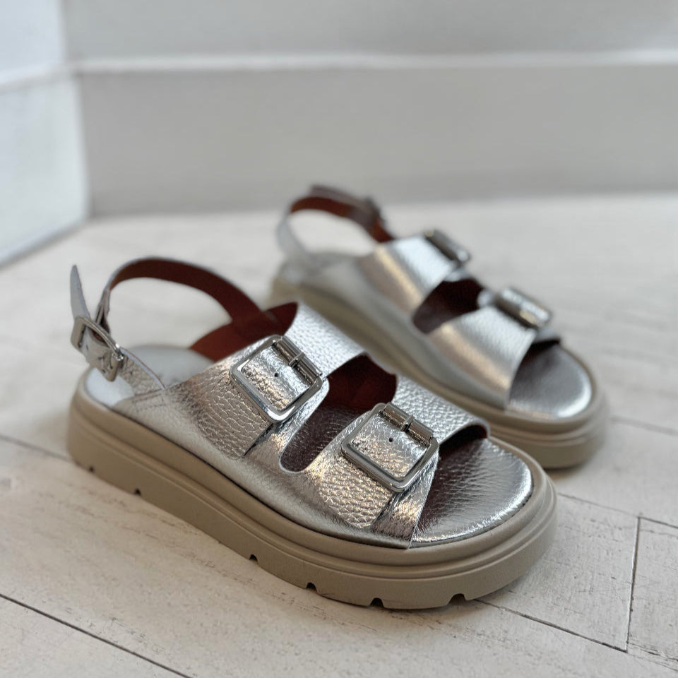 ATELIERS - CANDACE SANDAL IN SILVER LEATHER