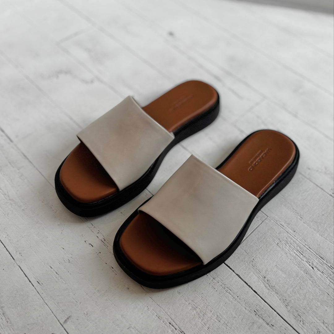 VAGABOND SHOEMAKERS - CONNIE SLIDE SANDAL IN LIGHT BROWN LEATHER
