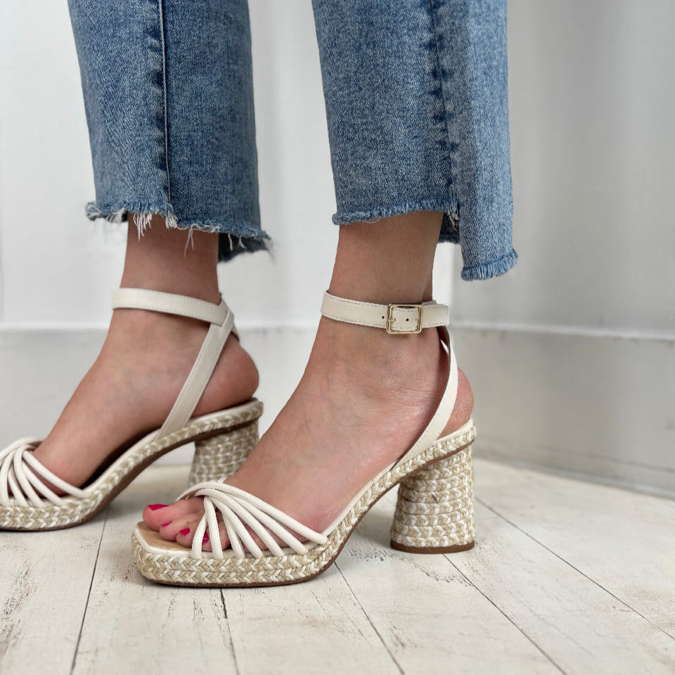 ATELIERS - ESTELLE HEELED SANDAL IN OFF WHITE LEATHER