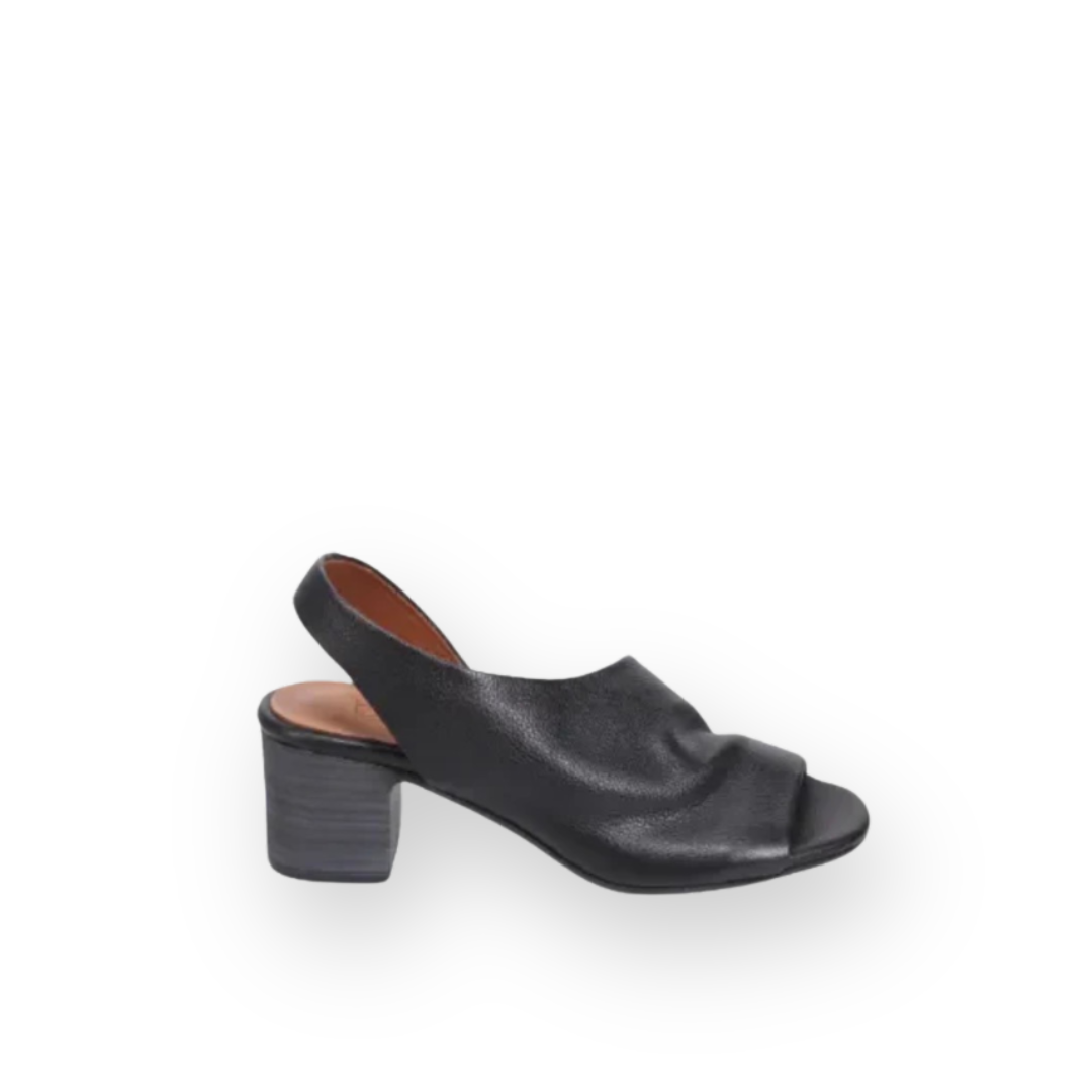 BUENO - RYDER HEELED SLINGBACK SANDAL IN BLACK LEATHER