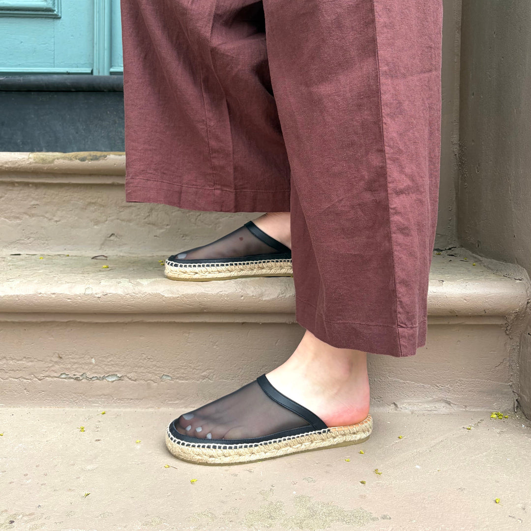 SISTER X SOEUR - FLOSSIE MULE IN BLACK  MESH