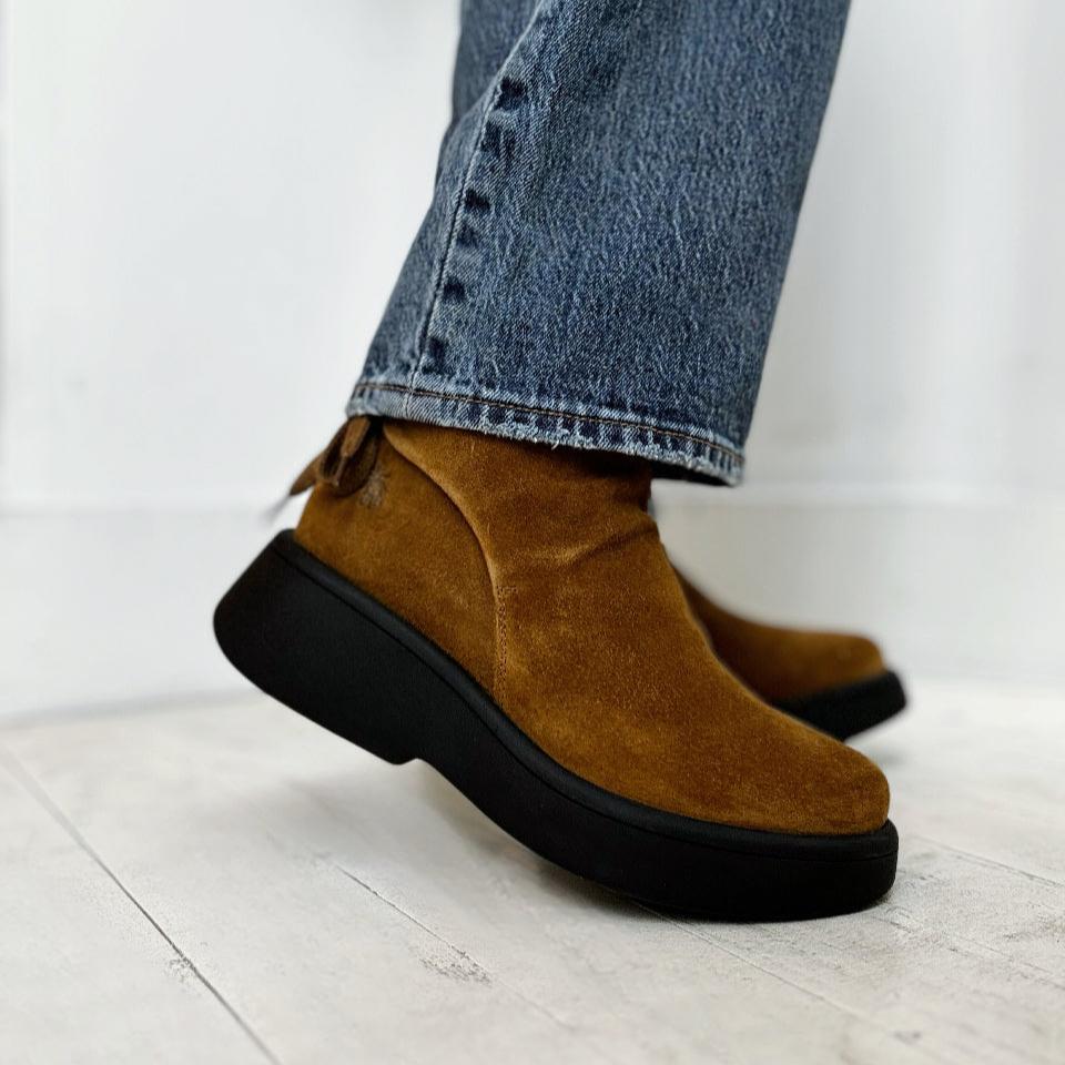 FLY LONDON - MEBS189FLY BOOT IN TOBACCO SUEDE