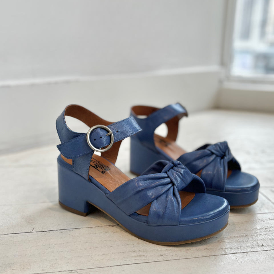 MIZ MOOZ - GAIGE SANDAL IN JEAN LEATHER