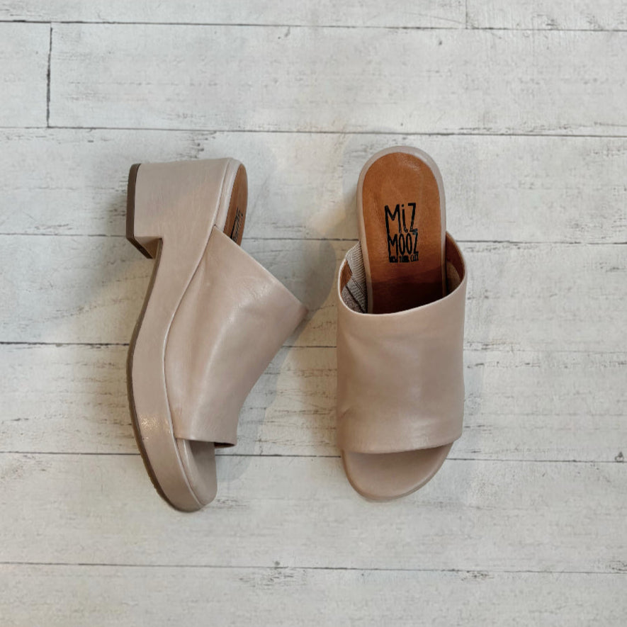 MIZ MOOZ - GWEN SANDAL IN CREAM LEATHER