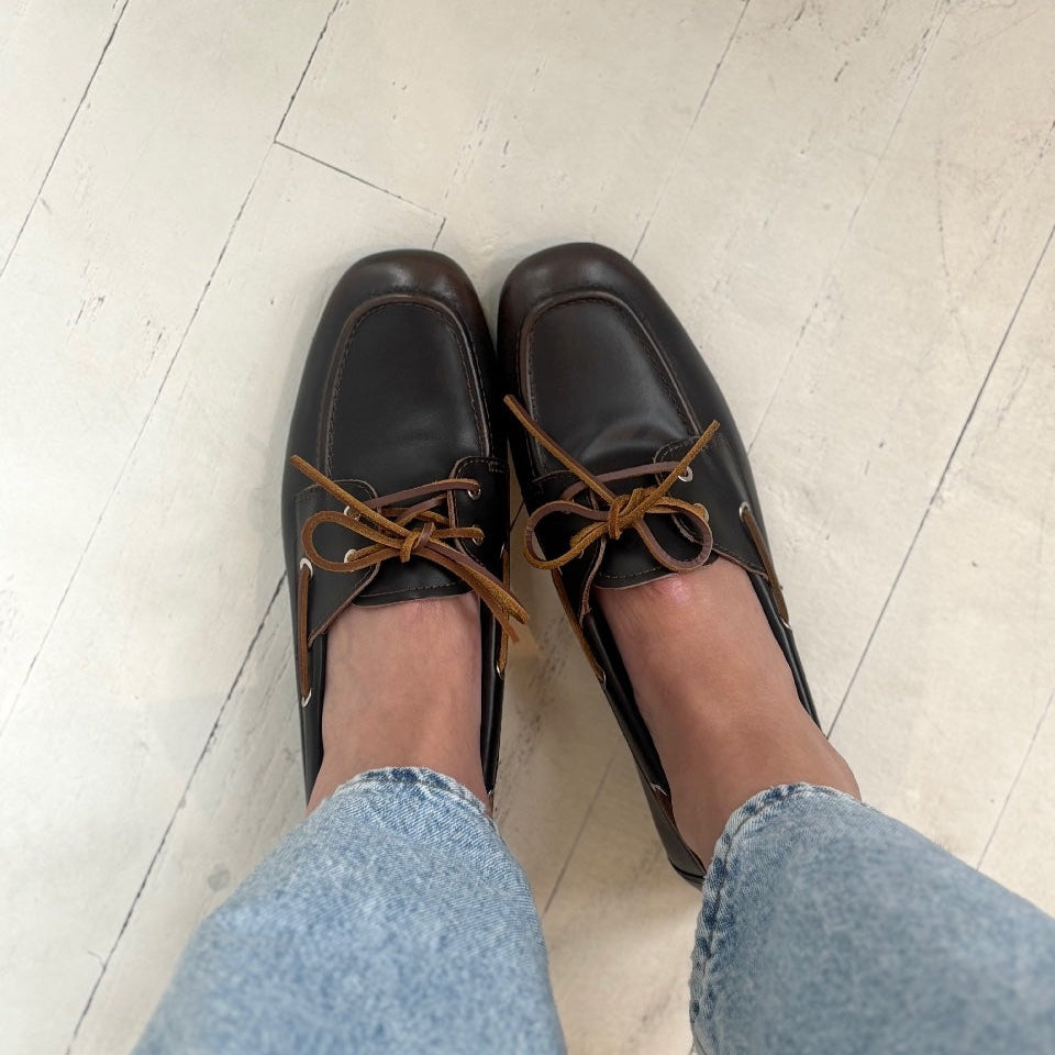 VAGABOND SHOEMAKERS - HILLARY BOAT SHOE IN BROWN LEATHER