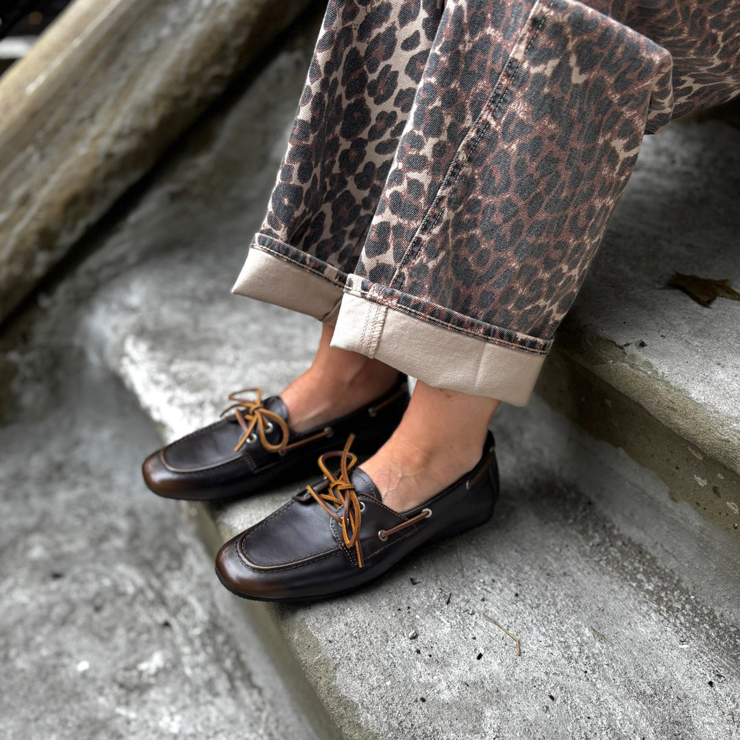 VAGABOND SHOEMAKERS - HILLARY BOAT SHOE IN BROWN LEATHER