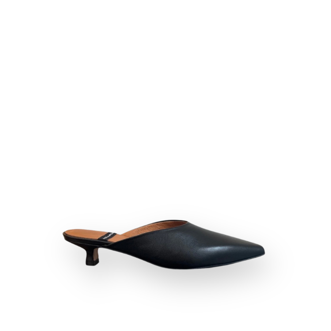 ANGEL ALARCON - NINFA HEELED MULE IN BLACK LEATHER