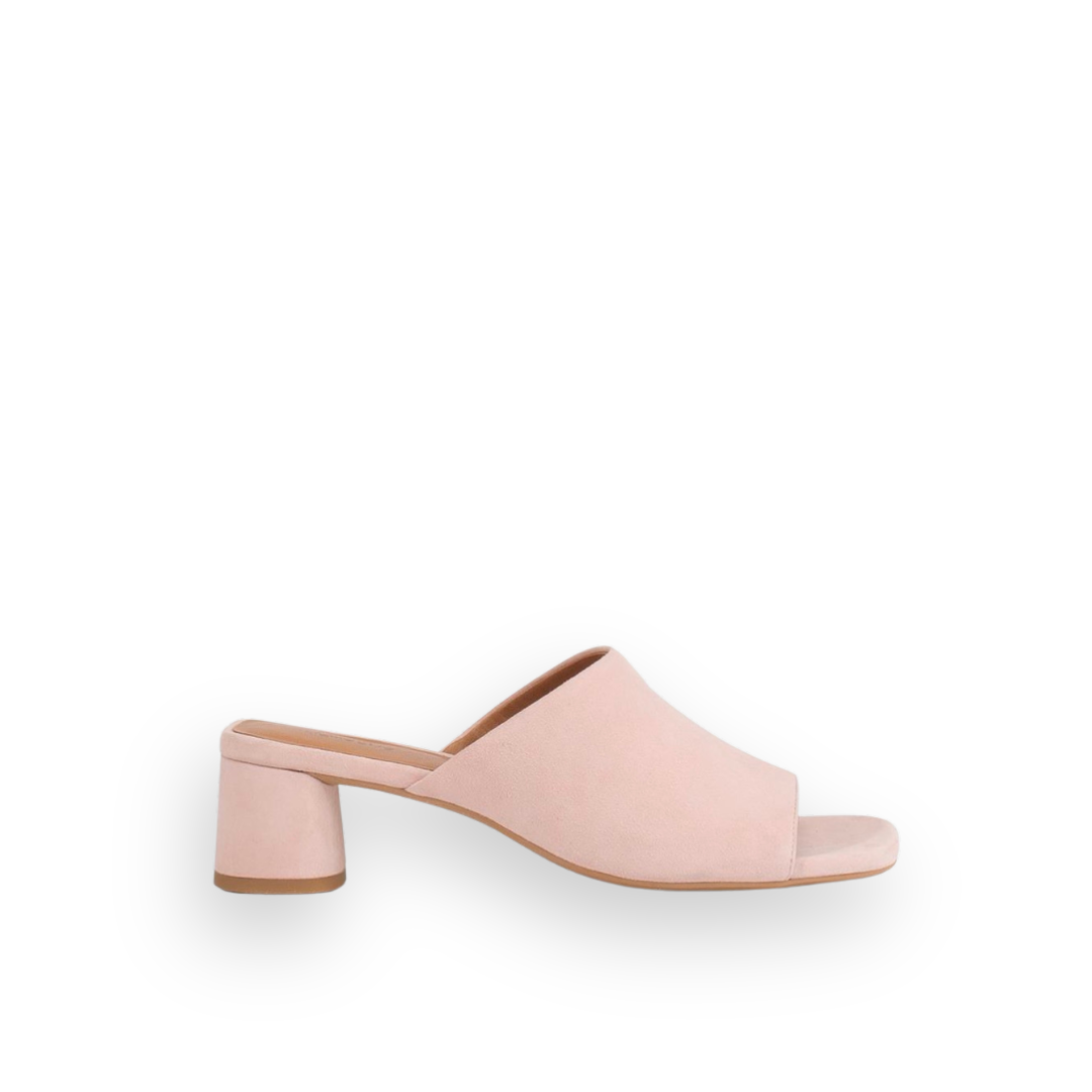 VAGABOND SHOEMAKERS - PIPER MULE SANDAL IN LIGHT PINK SUEDE