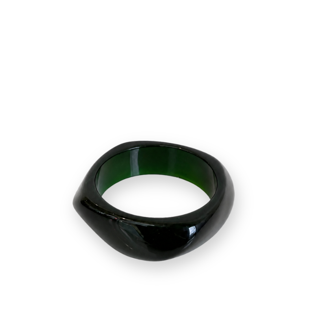 ICONIC MI - SWIRL BANGLE IN DARK GREEN ACRYLIC
