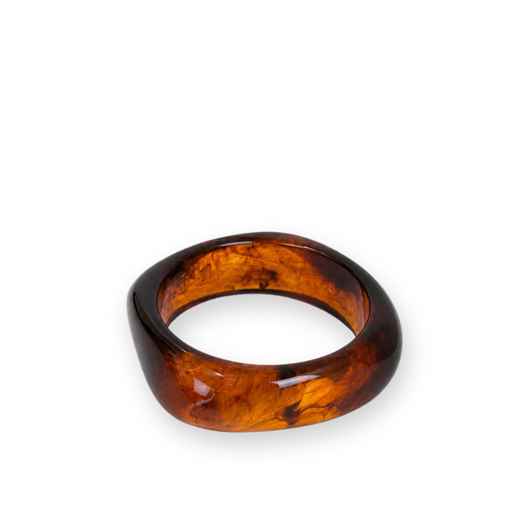 ICONIC MI - SWIRL BANGLE IN AMBER FLAME ACRYLIC
