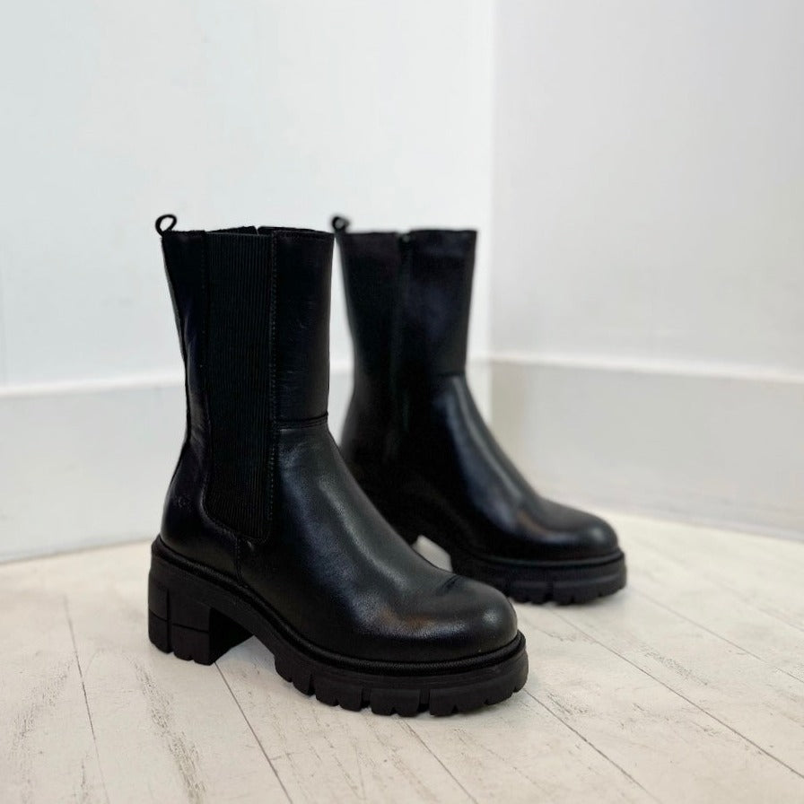 BOS & CO - BRUNAS BOOT IN BLACK LEATHER