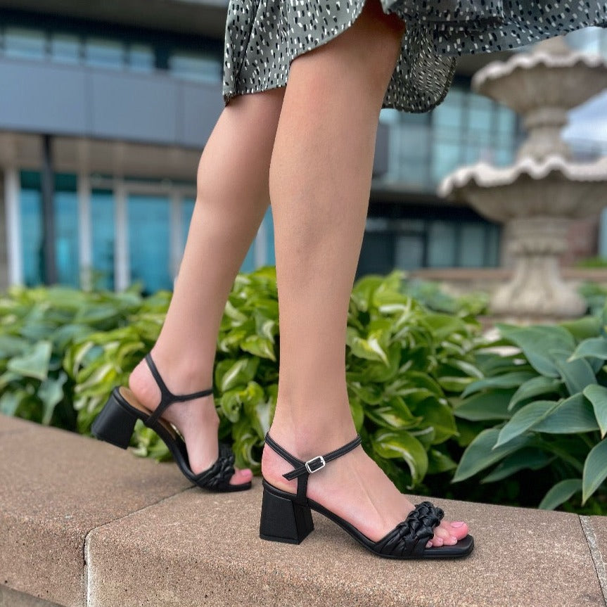 ATELIERS - DALI SANDAL IN BLACK LEATHER