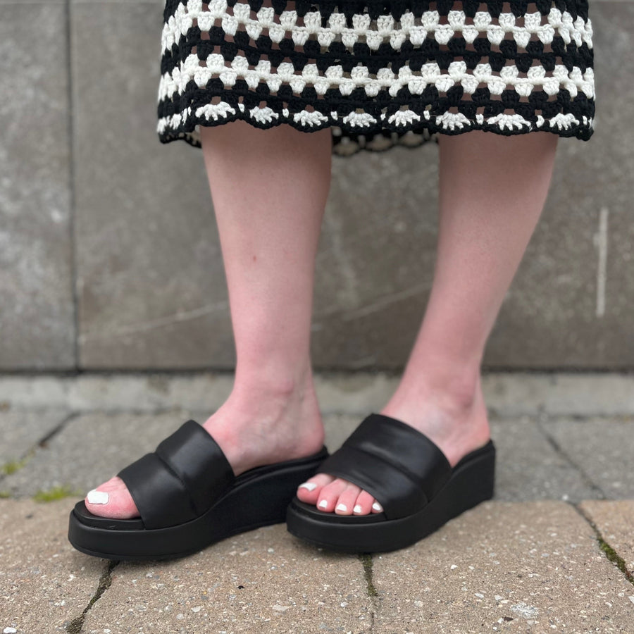 CAMPER - MISIA SLIDE K201507-001 IN BLACK LEATHER