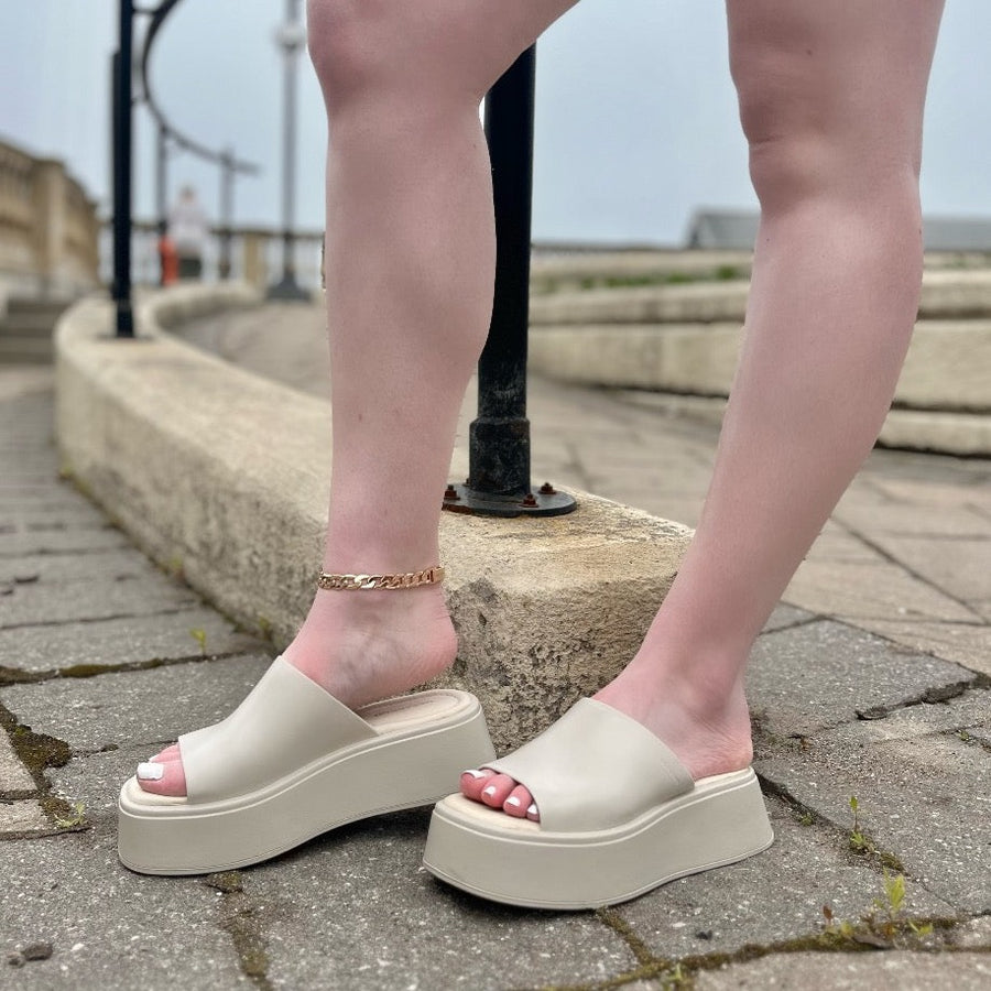 VAGABOND - COURTNEY SLIDE IN OFF WHITE LEATHER