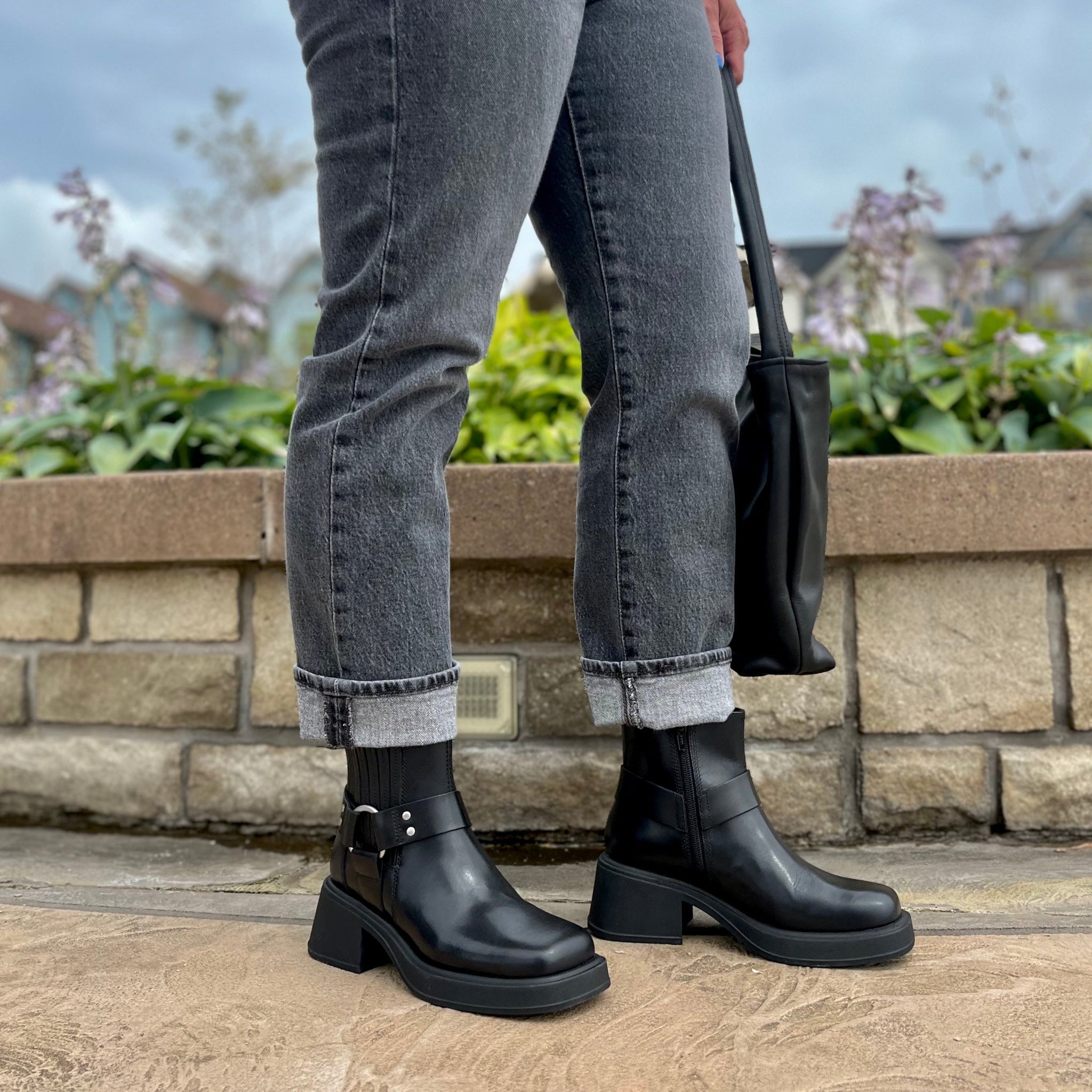 VAGABOND - DORAH BOOTIE IN BLACK LEATHER