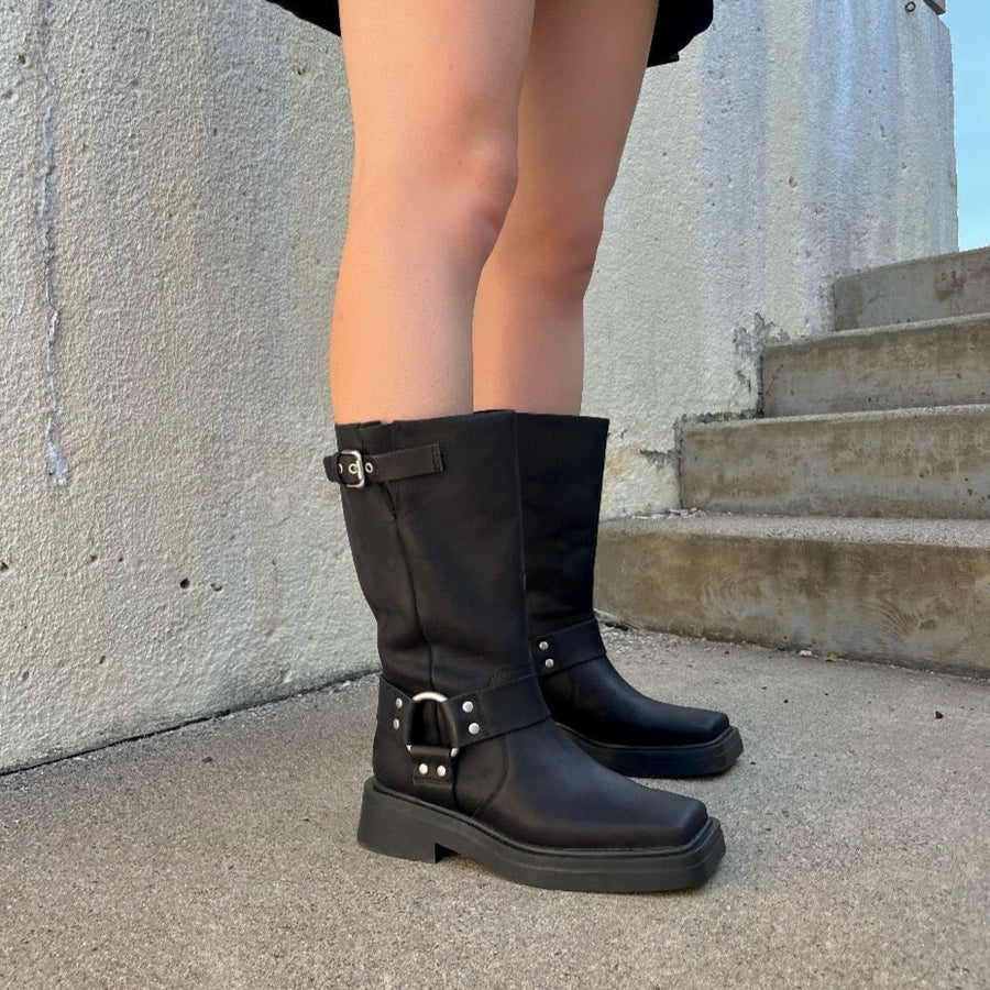 VAGABOND - EYRA BOOT IN BLACK LEATHER