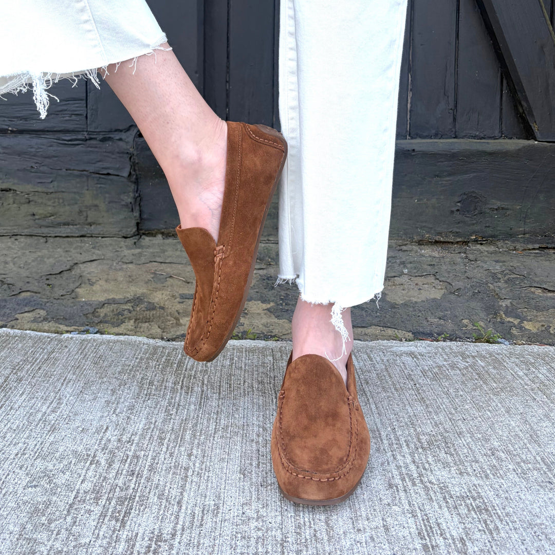 VAGABOND SHOEMAKERS - LARISSA LOAFER IN COCOA SUEDE