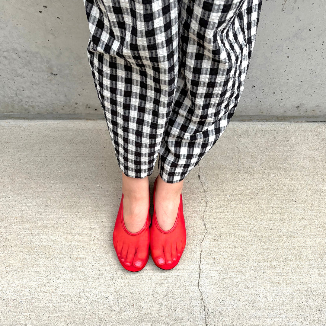 MOLLINI - LENNEN FLAT IN RED MESH