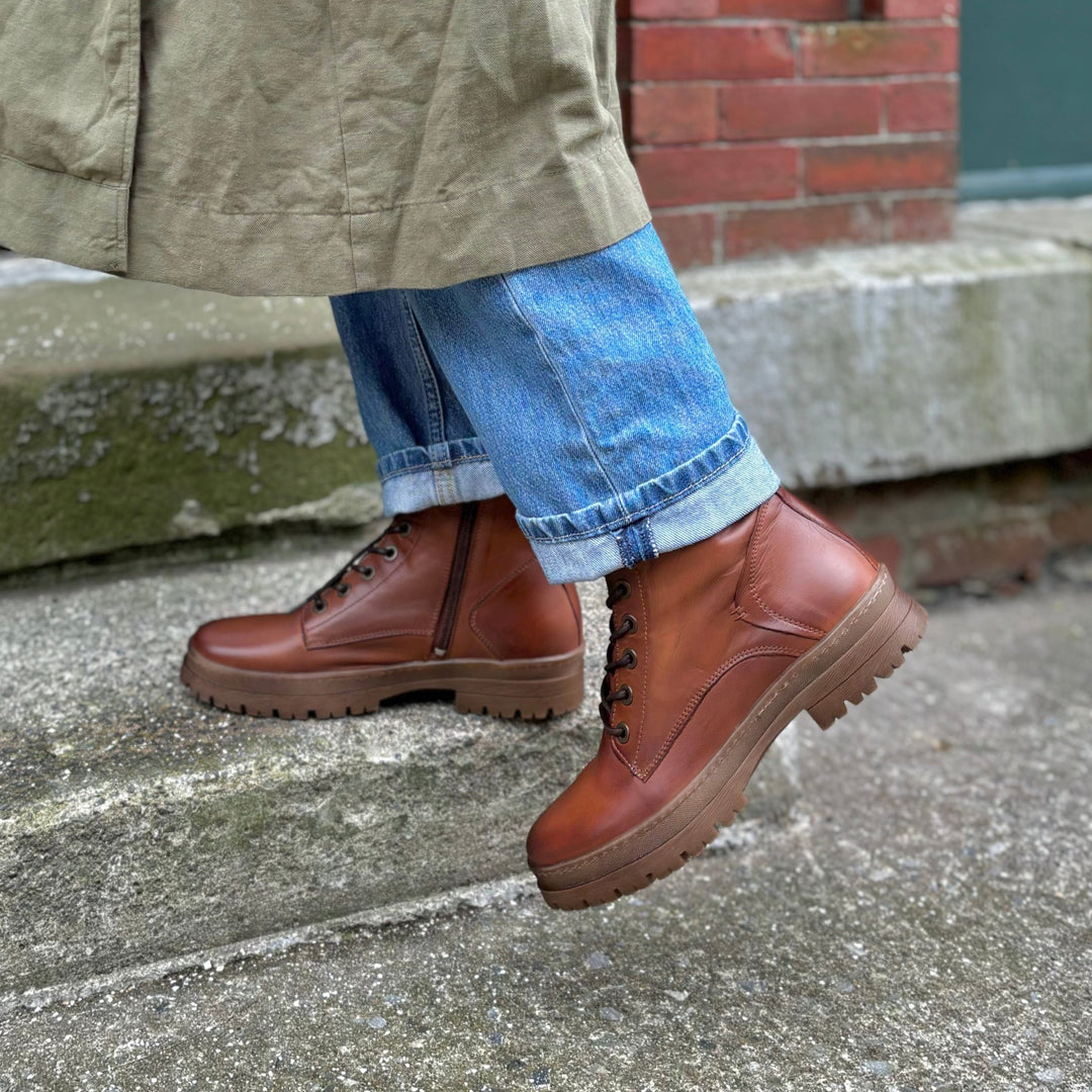 MIZ MOOZ - ARCADIA LACE UP BOOT IN BRANDY ANTIQUE LEATHER