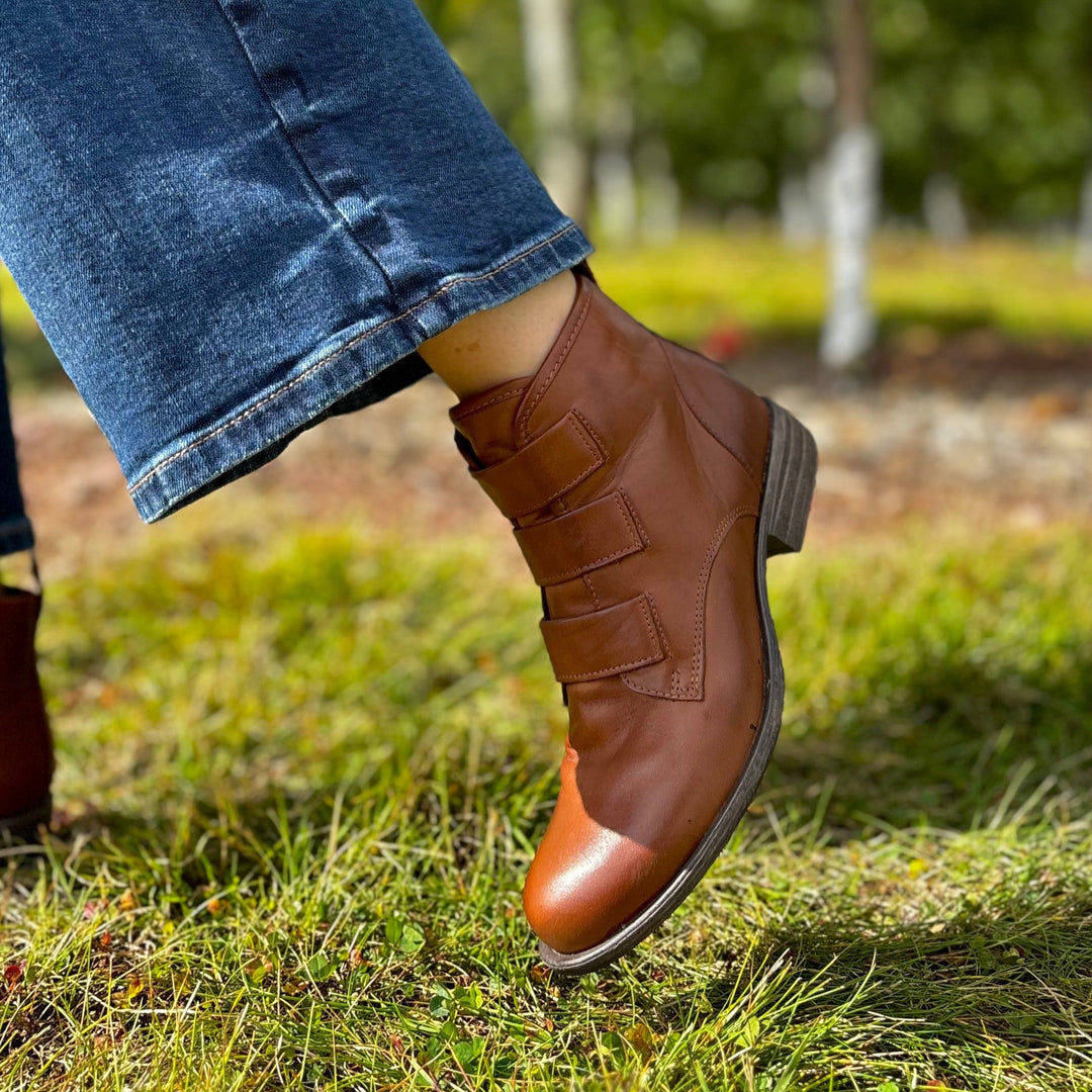 MIZ MOOZ - LANNA BOOTIE IN BRANDY LEATHER