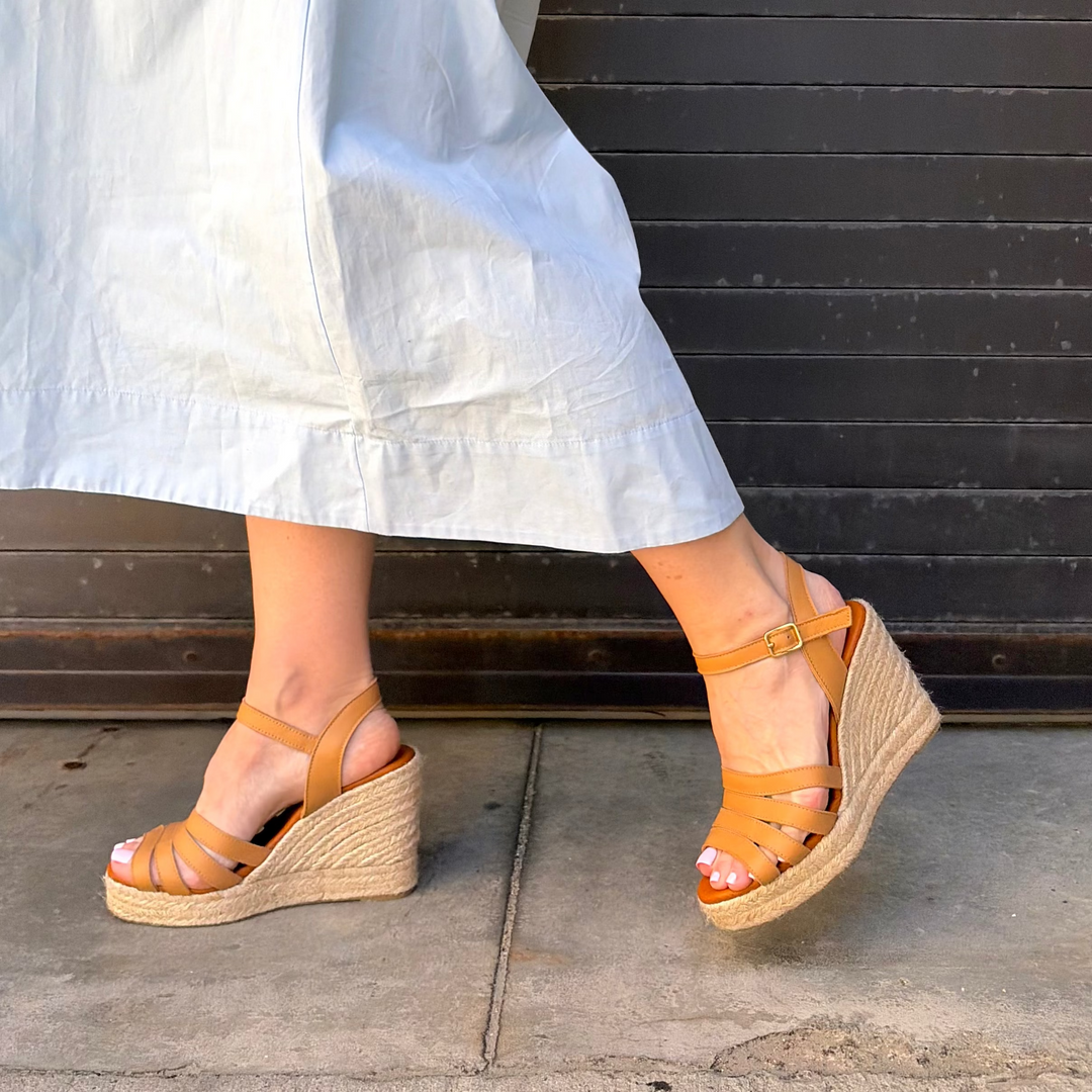 ATELIERS - NOLITA WEDGE SANDAL IN TAN LEATHER