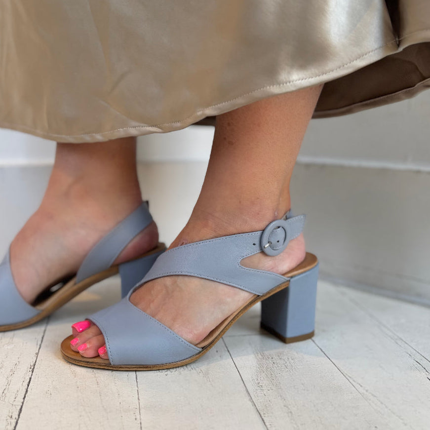 BUENO - NYOMI HEELED SANDAL IN BABY BLUE LEATHER