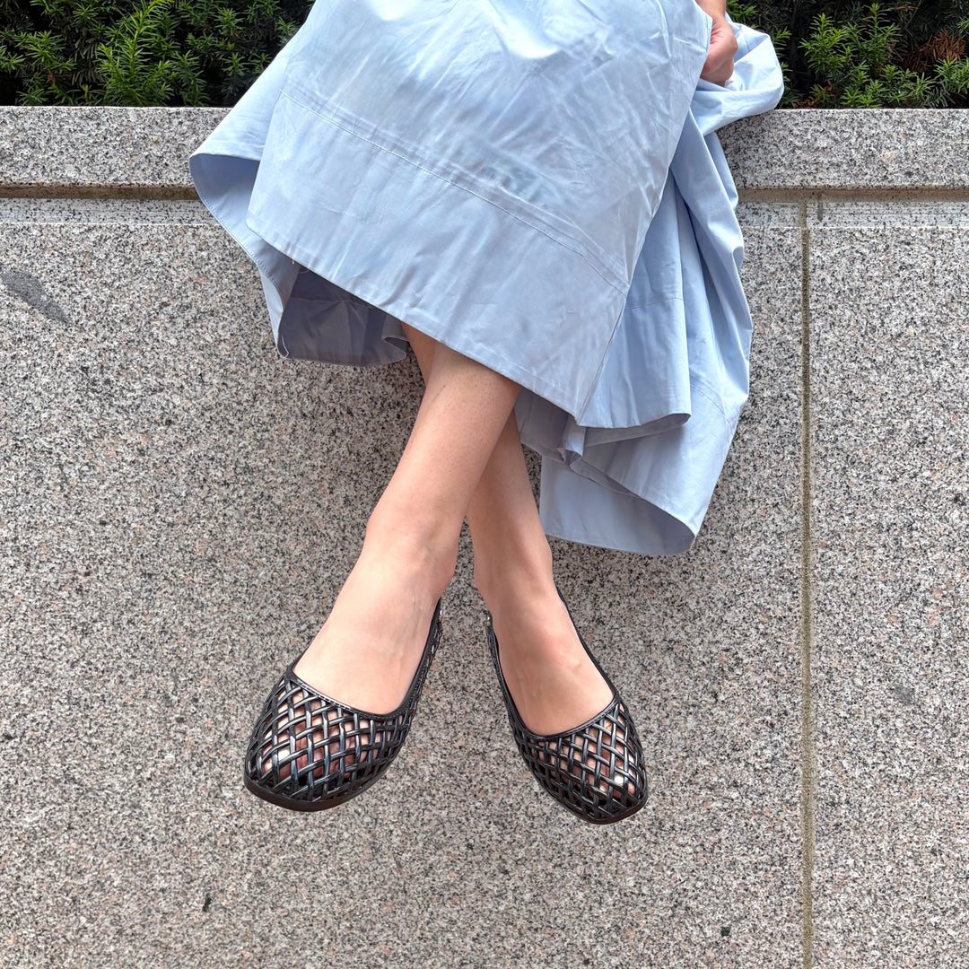 MICHAEL KORS - PIXIE FLAT IN BLACK JELLY MATERIAL