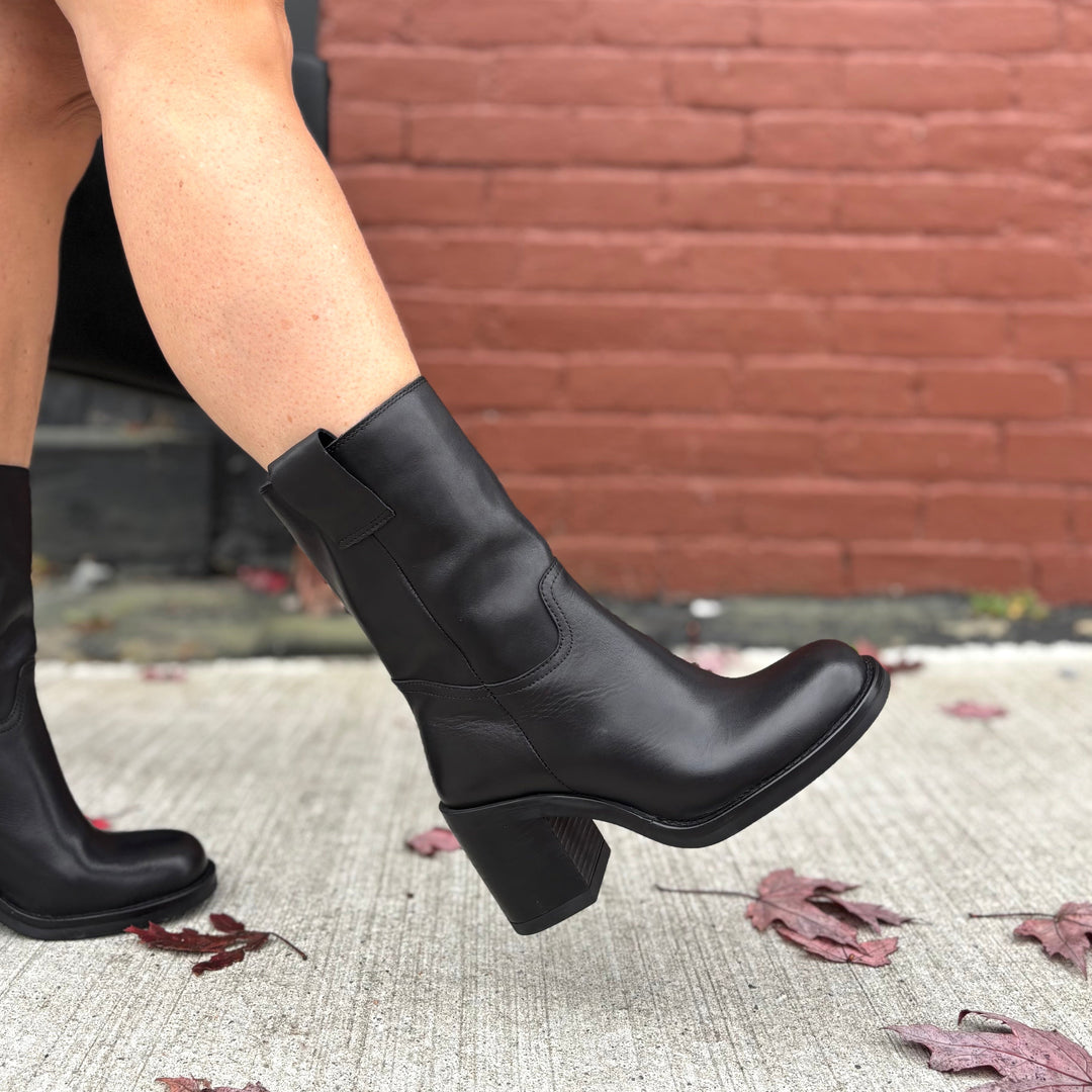 ATELIERS - SENNA BOOT IN BLACK LEATHER