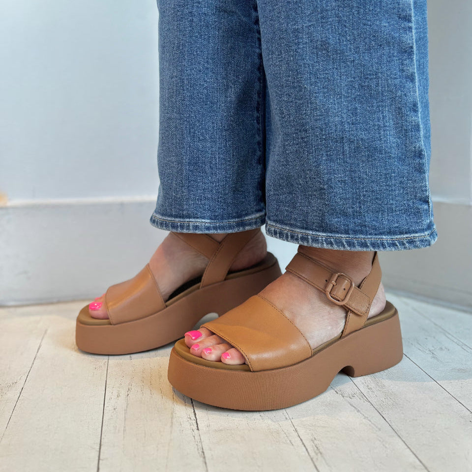 CAMPER - TASHA SANDAL K201659-009 IN NUDE LEATHER