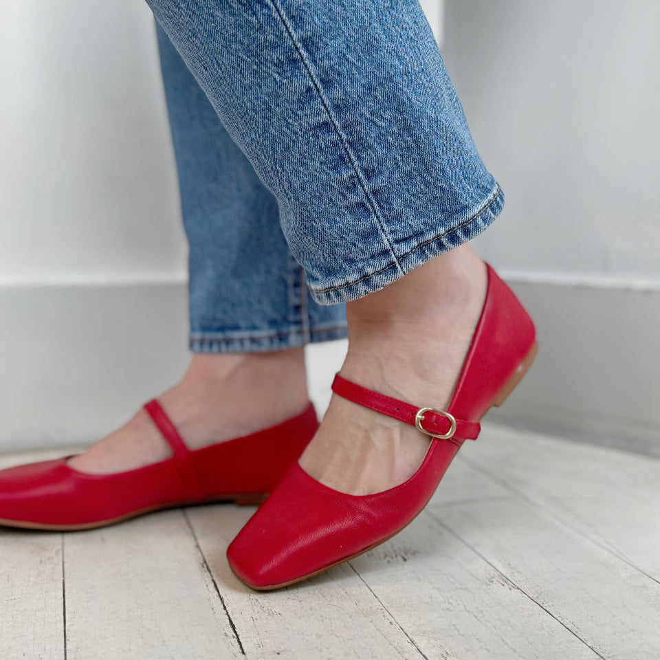 MOLLINI - TOKENA MARY-JANE FLAT IN CHERRY LEATHER